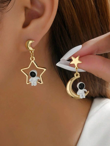 Astronaut star moon asymmetric - moon,